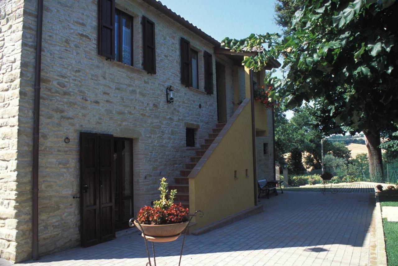 Country House Il Tiglio Mergo Luaran gambar