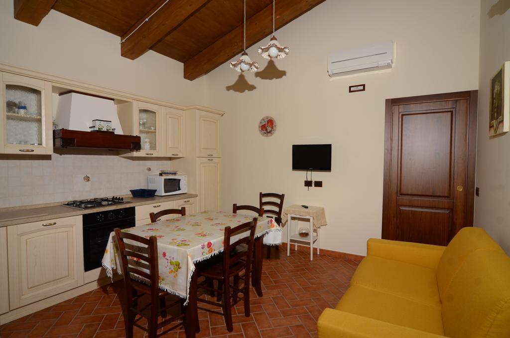 Country House Il Tiglio Mergo Luaran gambar